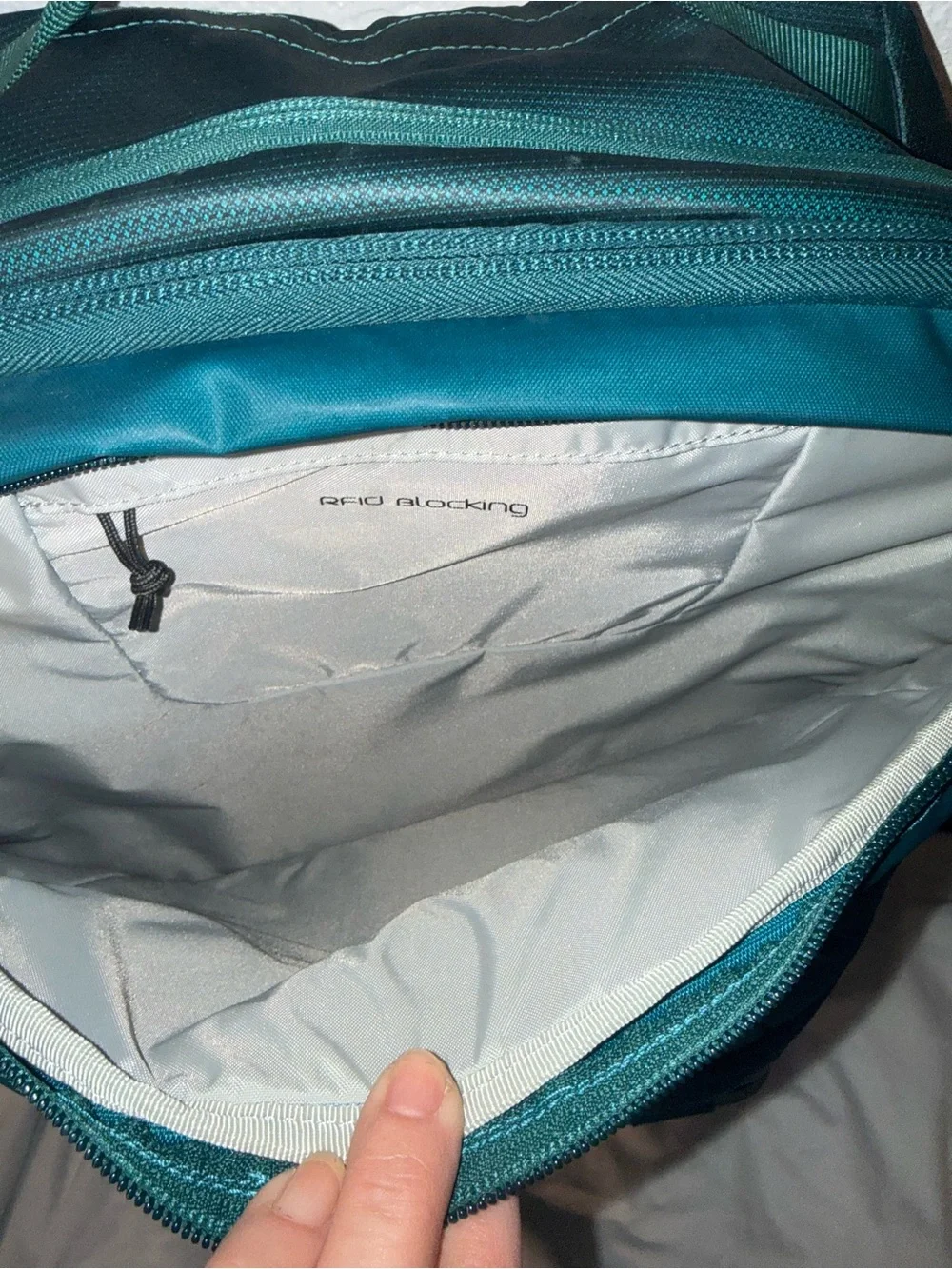 OSPREY Daylite Travel Wheeled Backpack/Duffle